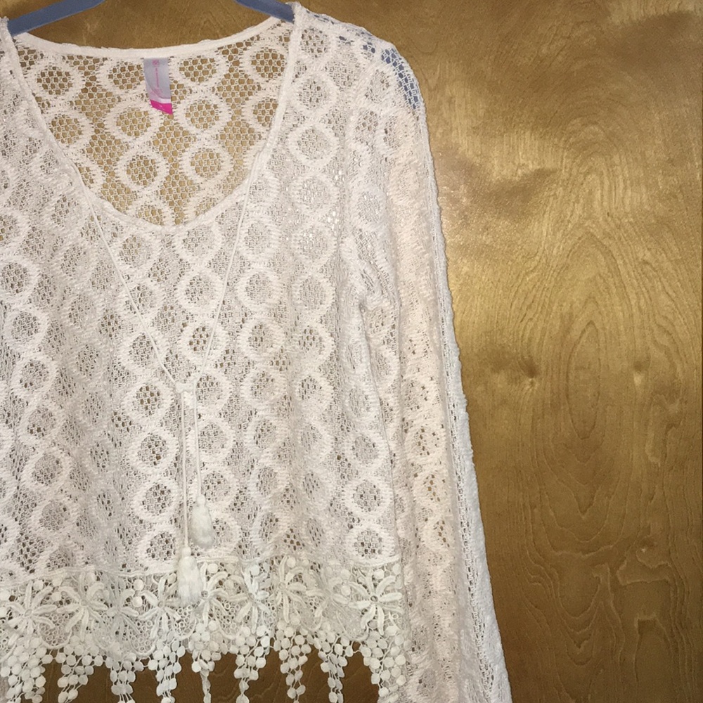 Lace Cream Top - Picture 5 of 8
